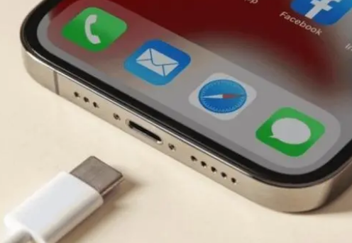 柳江苹果15维修分享iPhone15改USB-C接口后能和安卓用户互借充电器吗 